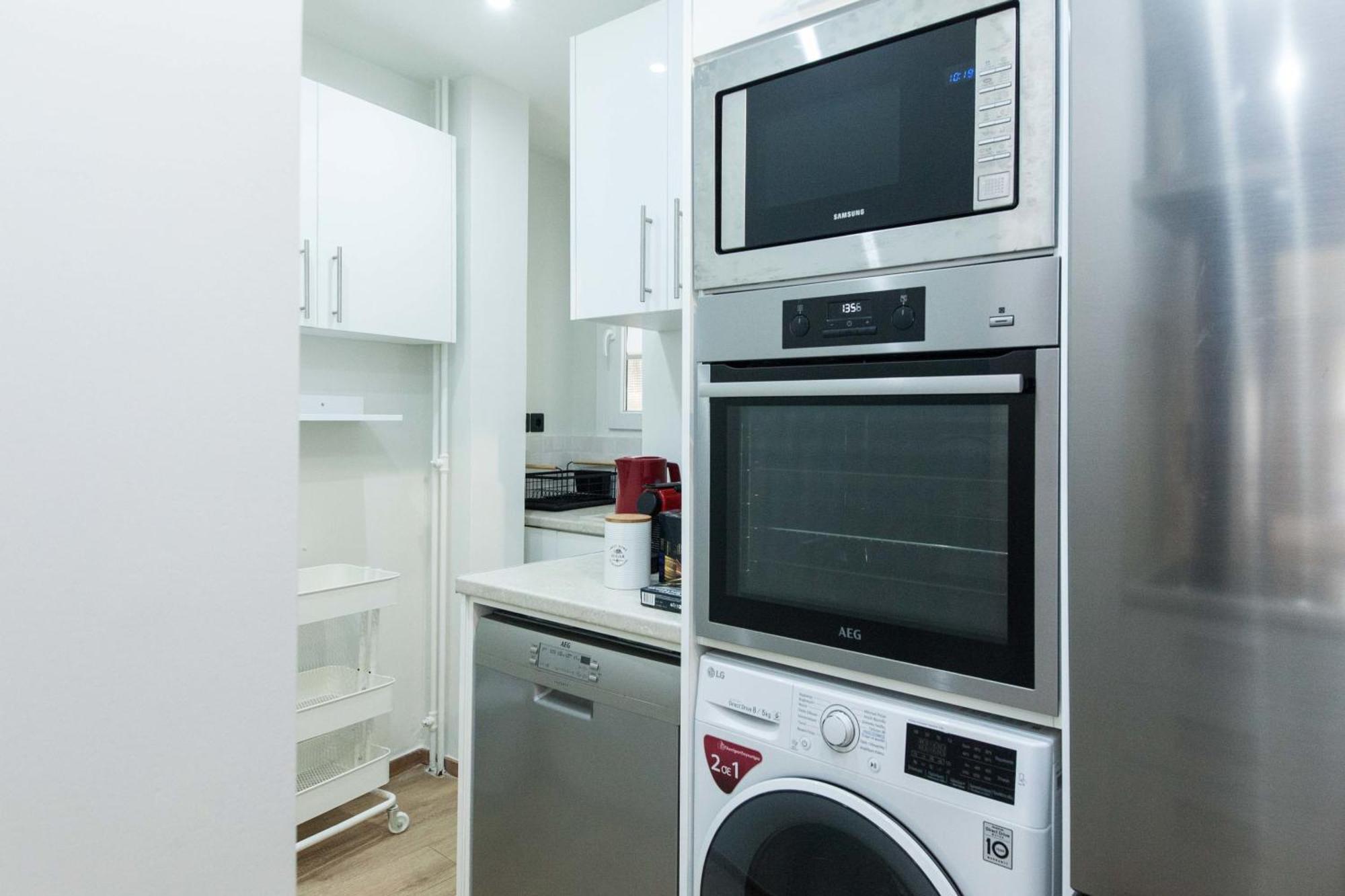 Acropolis View Modern Deluxe Suite With Balcony أثينا المظهر الخارجي الصورة