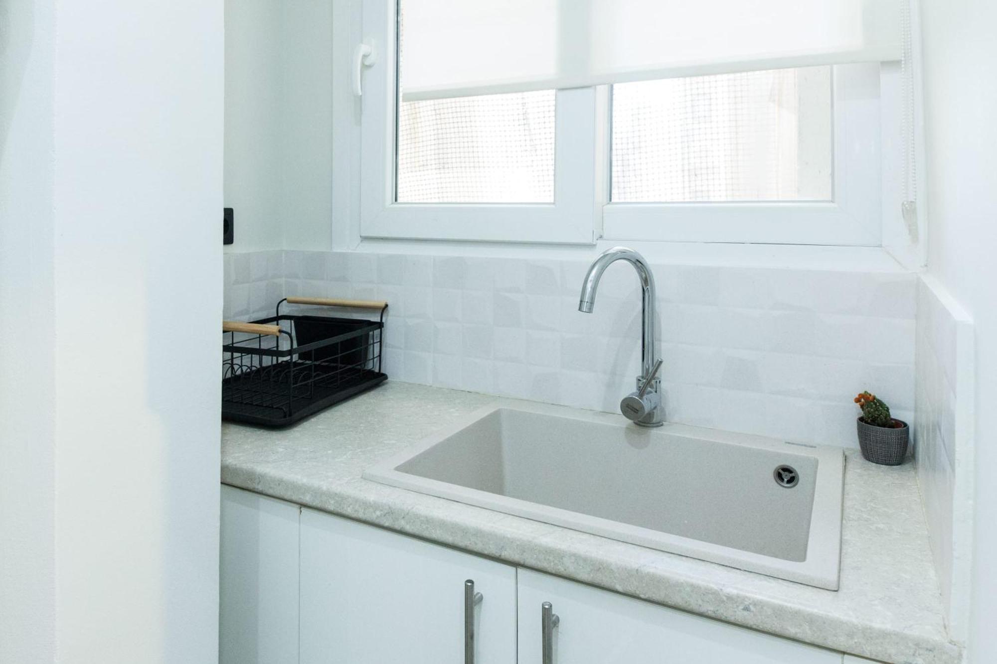 Acropolis View Modern Deluxe Suite With Balcony أثينا المظهر الخارجي الصورة
